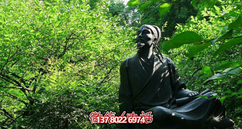 古代名人李白青銅雕塑，讓花園廣場(chǎng)坐擁舊韻