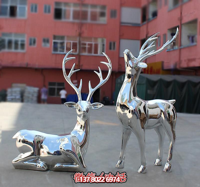 不銹鋼鏡面鹿雕塑，點(diǎn)綴公園景區(qū)