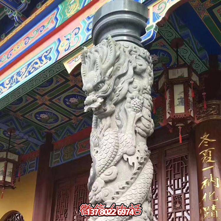 精美仿古園林，花崗巖石龍盤(pán)柱點(diǎn)綴