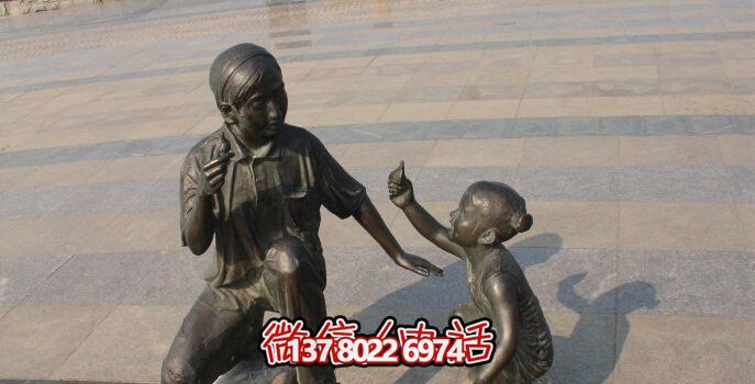 母女銅雕一次游覽公園、參與游戲、體驗(yàn)雕塑的絕佳體驗(yàn)