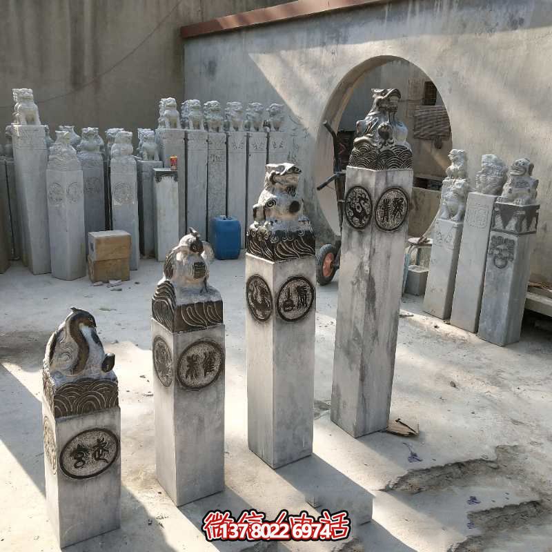 四神馬柱拴，融匯大理石精致雕塑，為園林景觀裝點(diǎn)增添濃濃韻味