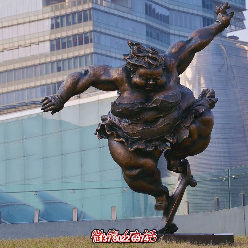 玻璃鋼雕塑滑板車，為城市公園和廣場帶來活力