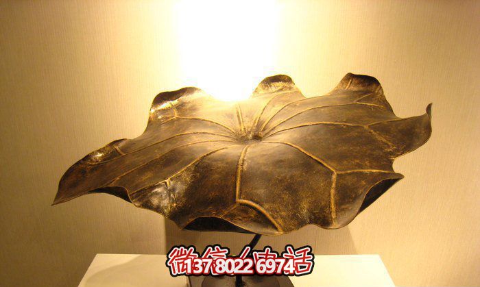 精美銅雕荷葉雕塑，添彩廣場(chǎng)環(huán)境