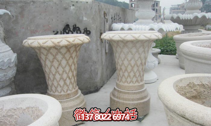 聚焦傳統(tǒng)文化，打造完美的自然景觀——大理石花籃花盆雕塑系列