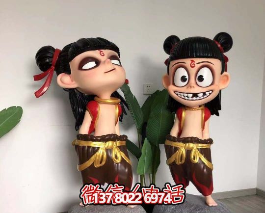 玻璃鋼哪吒雕塑精美彩繪，給景區(qū)園林增色不少