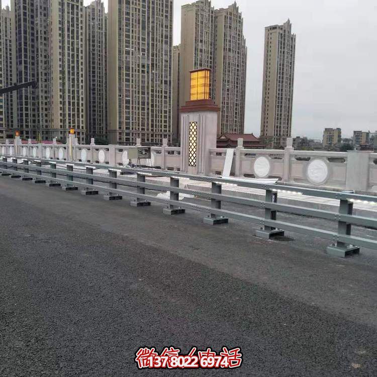 大理石護(hù)欄雕塑，為街道景觀帶來精美絕倫