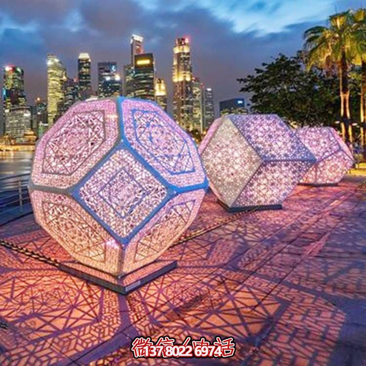 創(chuàng)意不銹鋼鏤空景觀雕塑，添彩美化戶外廣場
