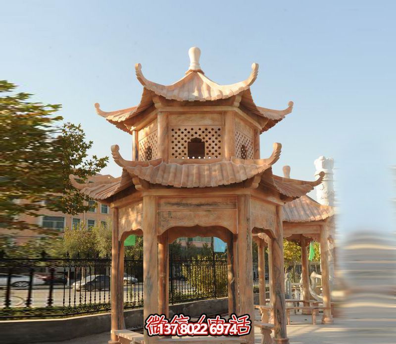 雙層涼亭，讓晚霞紅彩點(diǎn)綴庭院