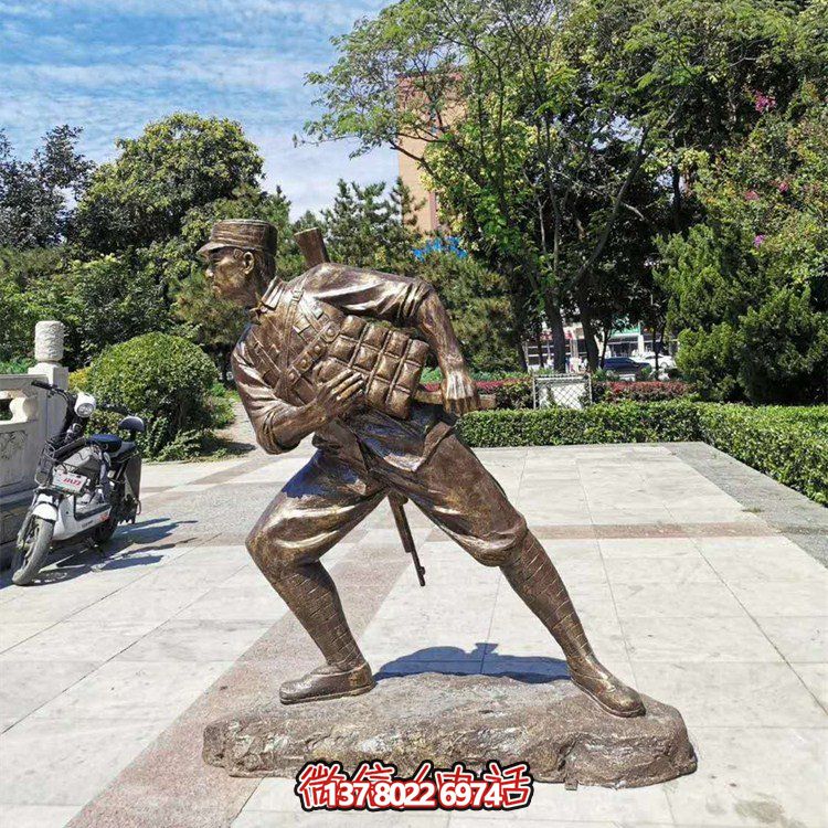 沖鋒，仿銅戰(zhàn)士雕塑——玻璃鋼的藝術(shù)之作