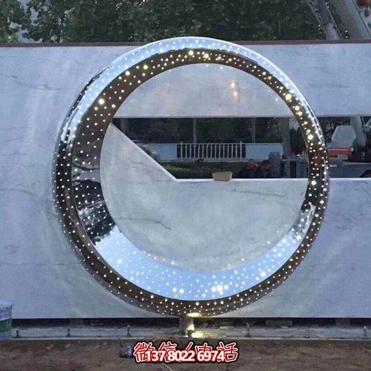 不銹鋼海豚景觀雕塑，提升酒店會所的抽象圓環(huán)氛圍