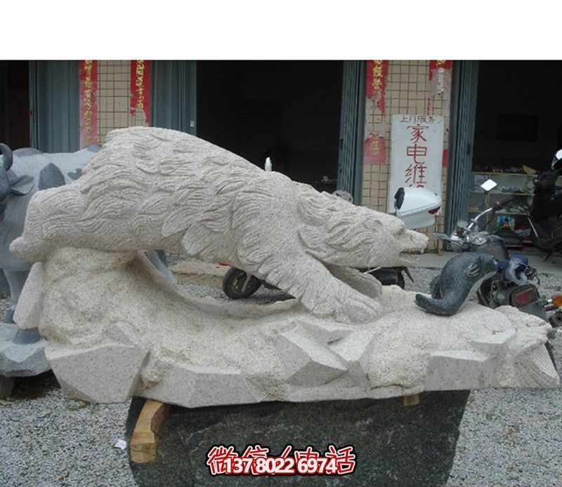 北極熊玻璃鋼雕塑，讓街道邊擺放創(chuàng)意爬行玻璃
