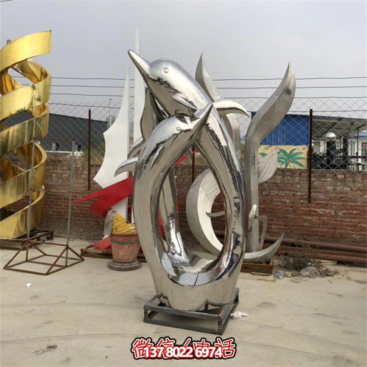 精美不銹鋼海豚雕塑，為您的戶外廣場(chǎng)增添水景鏡面美感