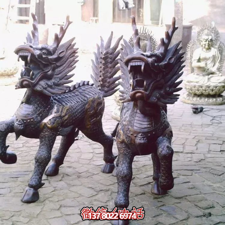 不銹鋼雕塑——精美的麒麟，奔跑、吼叫的象征