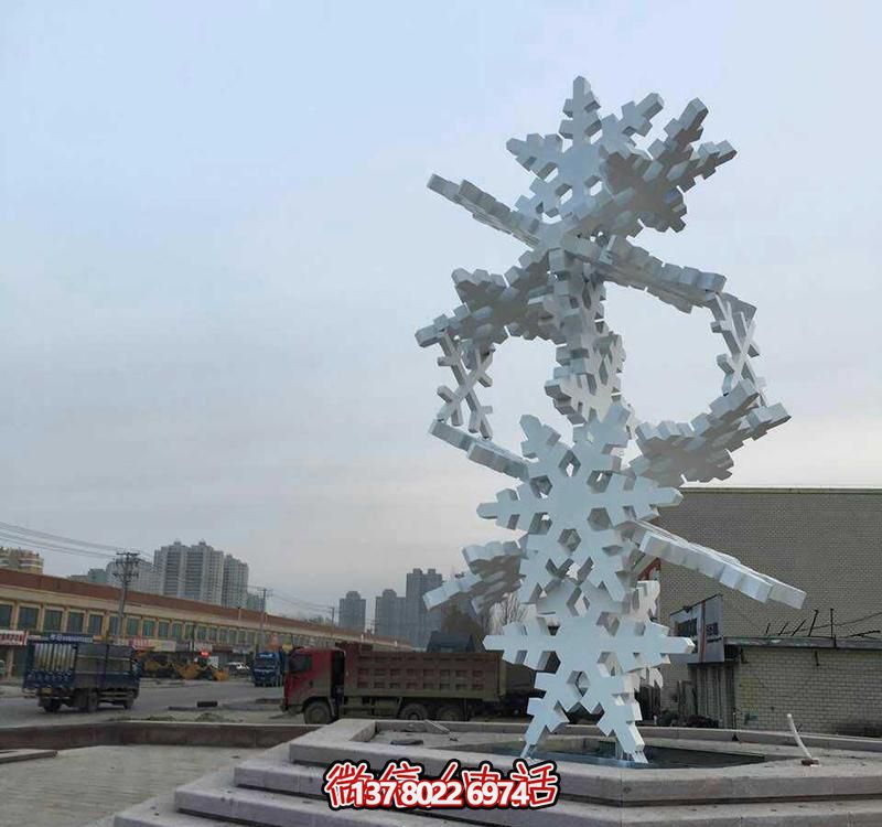 現(xiàn)代不銹鋼雕塑景觀樹，點(diǎn)亮城市花園