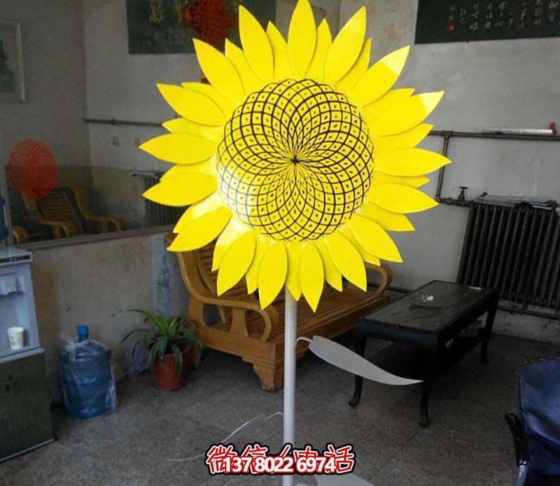 不銹鋼游樂園草坪擺放雕塑，向日葵裝飾
