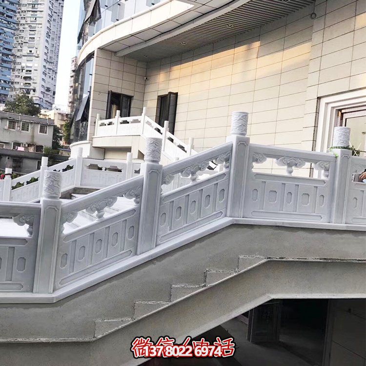 別墅小區(qū)戶(hù)外大理的護(hù)欄雕塑